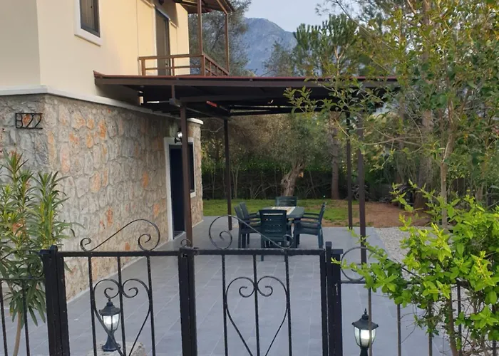 Fethiyede Muekemmel Tatilin Adres Βίλα Ολουντενίζ
